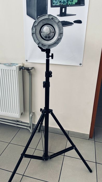 Терміново Світло Arsenal 2600 комплект! Menik KM-400