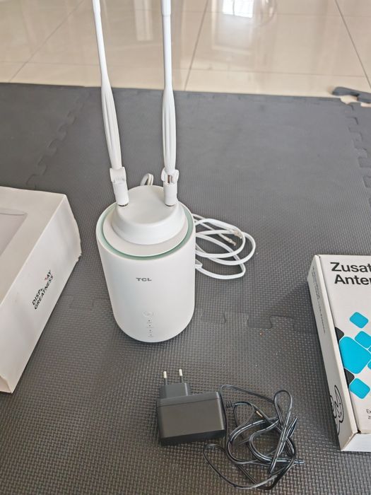 Router Linkhub TCL LTE 600 Mbps modem na kartę SIM z dodatkowymi antenami wzmacniającymi sygnał 4G