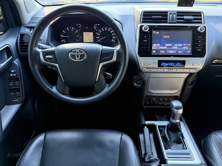 Toyota Land Cruiser Prado 2019 VIN JTEBU3FJ20K170293 фото оголошення 17 з 24