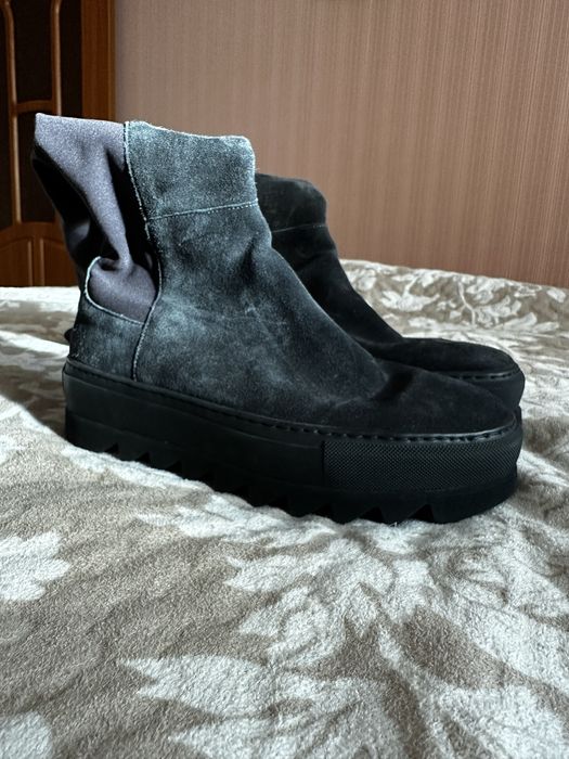 Натуральні замшеві ботфорти