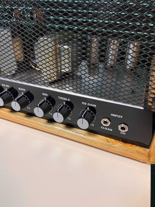 Amplificador a válvulas DIY para Guitarra eléctrica, baseado no Soldano-SLO