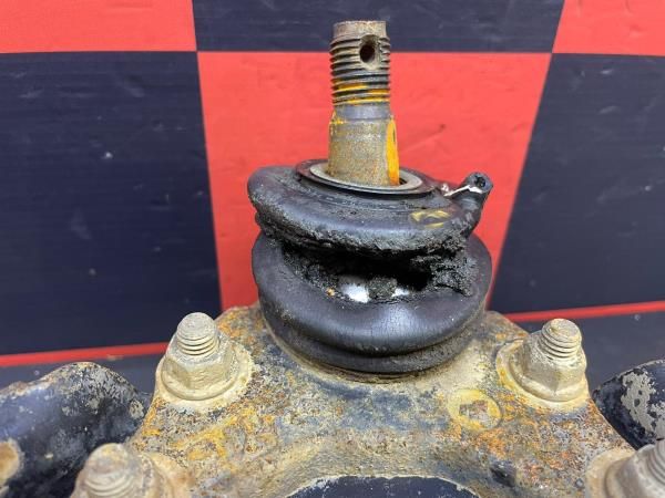 Braço de suspensão frente direito TOYOTA Hilux VI Pick Up (_N14_, _N15