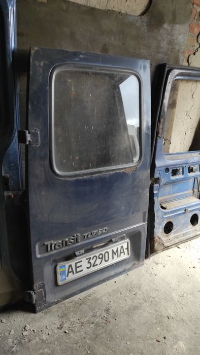 Продам двери форд транзит