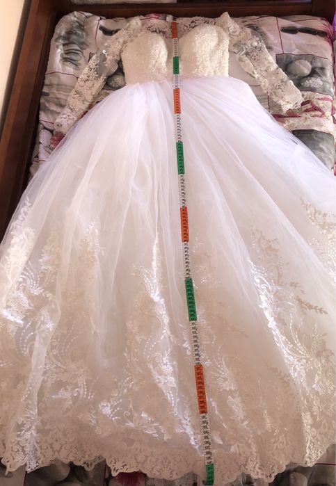 Сукня весільна, плаття