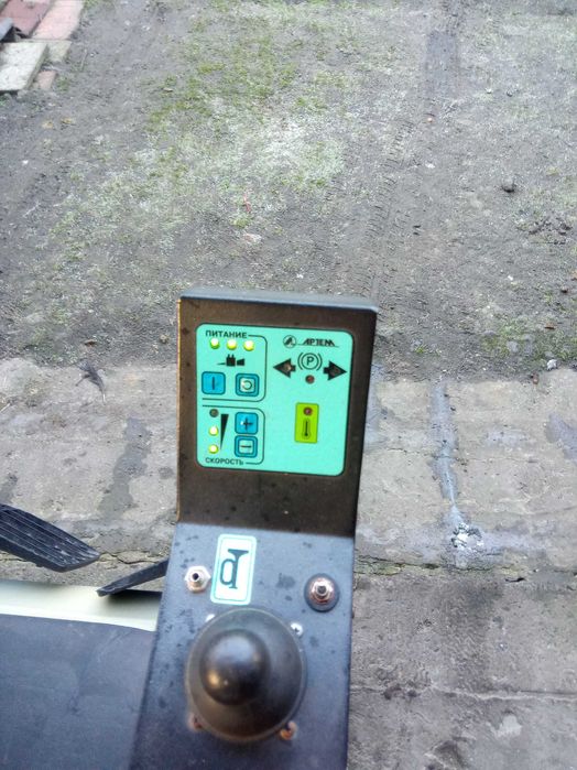 візок інвалідний електричний марки АРТЕМ 220