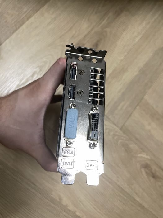 ASUS Geforce GTX 770 2GB