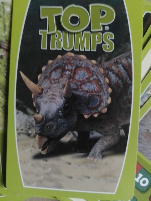 Cartas StarWars,Top trumps e cromos  Pingo Tudo 2€.