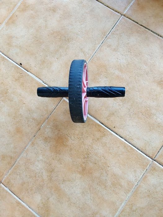 Roda para exercícios abdominais