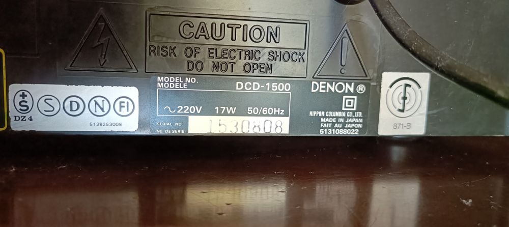 Odtwarzacz CD Denon DCD 1500 szampański