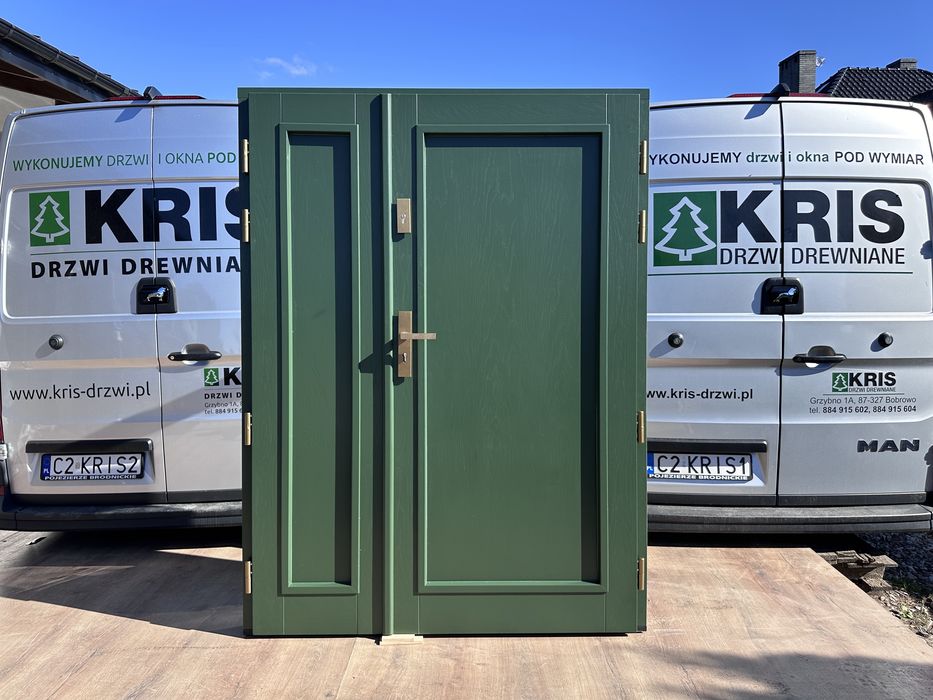Drzwi zewnętrzne drewniane dwuskrzydłowe zielone Czyste powietrze
