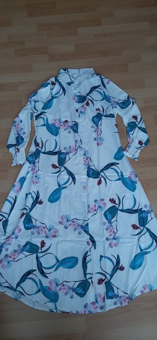 Халат жіночий,  білий  , шовковий р.48-50