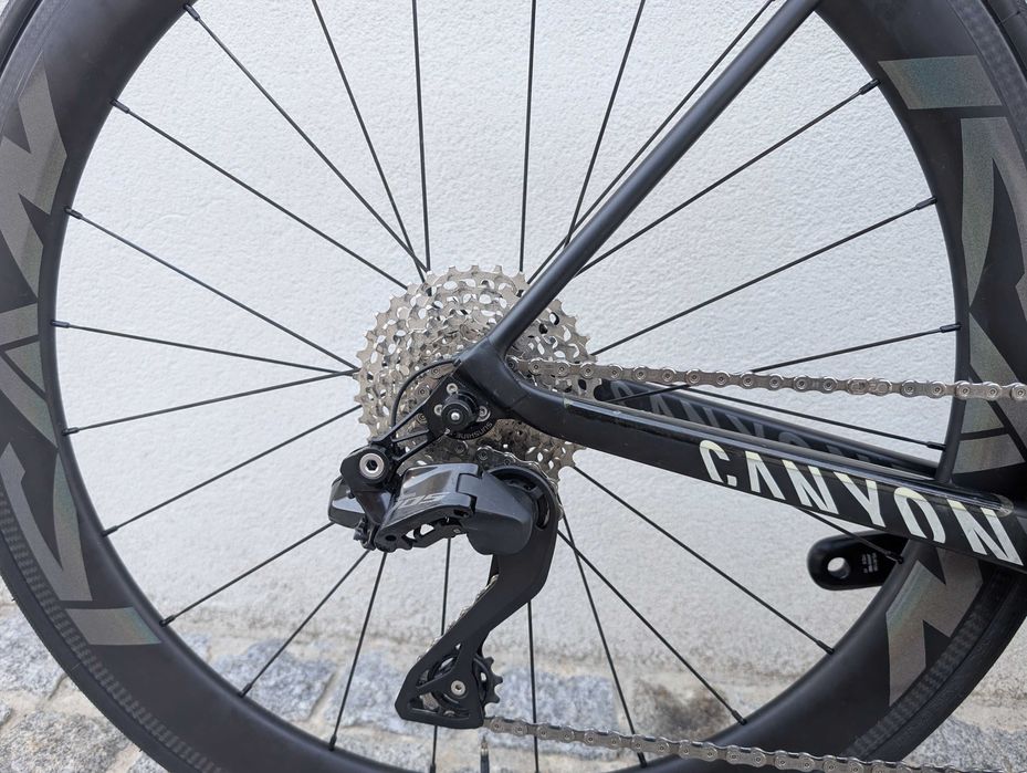 Canyon Ultimate di2 12v