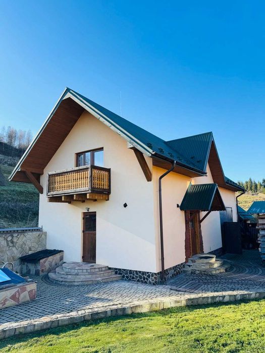 Продаж готельно-ресторанного комплексу у с.Росохач. (485 м.кв.,)РІЧКА