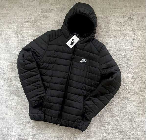 Демісезонна куртка