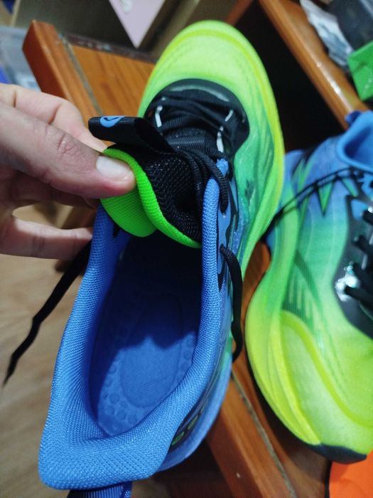 Sapatilhas 44 NOVAS Running corrida caminhada Sola alta amortecimento