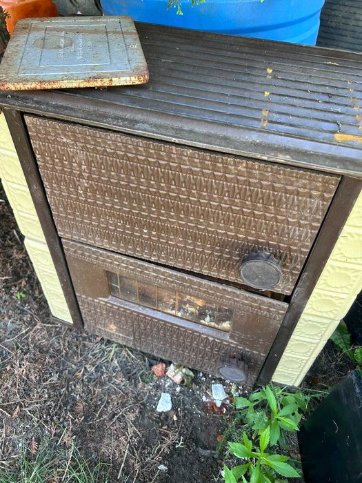 Piecyk żeliwny kafelkowy