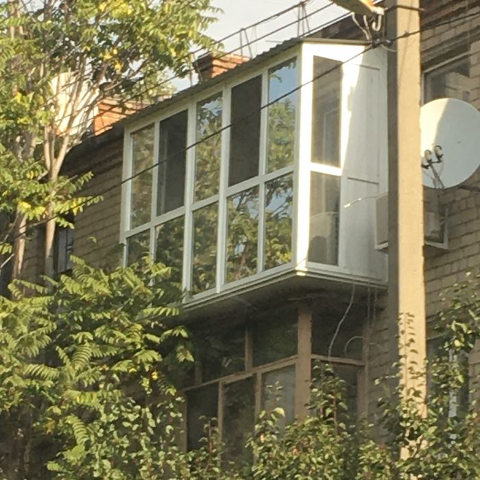 Застеклить балкон в Днепре. Є відновлення!