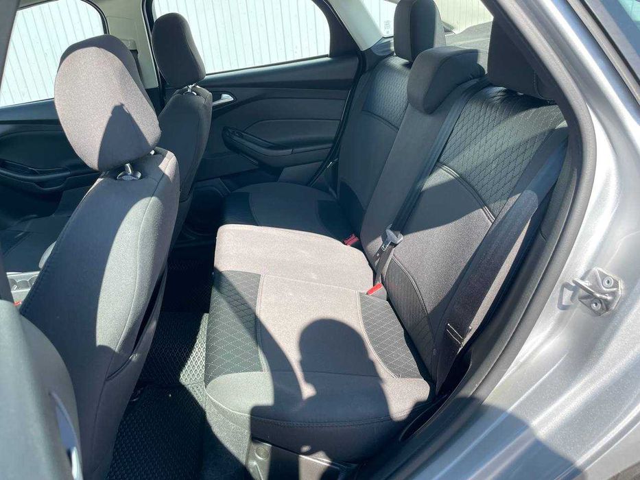 Ford Focus 2017 VIN 1FADP3F24HL217011 фото оголошення 10 з 24