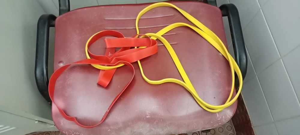Bandas elásticas e outros
