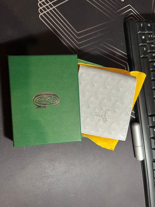 Goyard wallet white