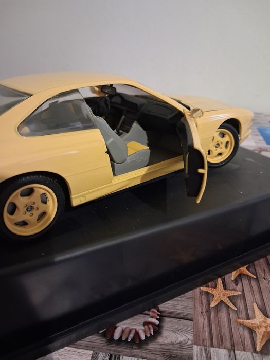 Bmw 850 csi revell żółte 1:18 kolekcjonerski