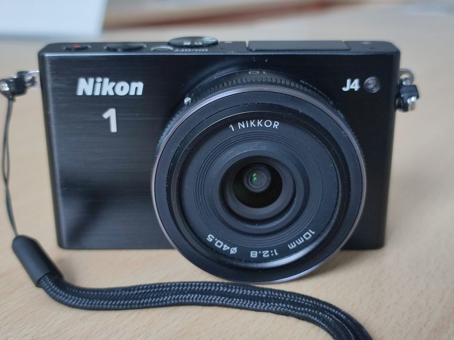 Nikon 1 J4 + Nikkor f2.8 - jak Ricoh GR
