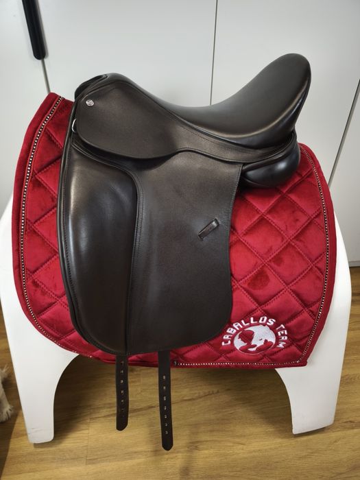 17,5 cali Claridge House siodło ujeżdżeniowe brązowe wymienne Id.616