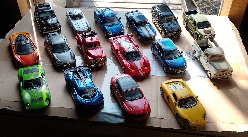 Дитячі машинки модельки  kinsmart