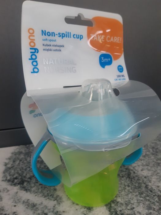 Butelka Babyono Kubek niekapek z miękkim ustnikiem 180 ml