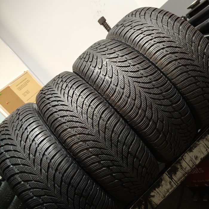 235/55/19 XL Sprzedam komplet opon zimowych Nokian