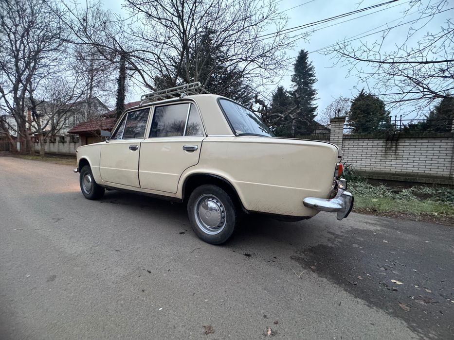 ВАЗ 2101 капсула часу, колекційний автомобіль 1973 року випуску