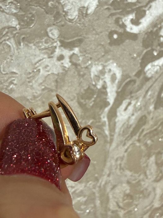 Золотые серьги с бриллиантами