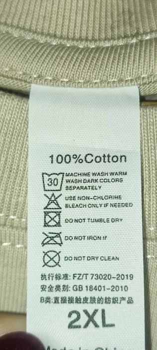 Nowa koszulka rozm 2Xl. 100 % Cotton