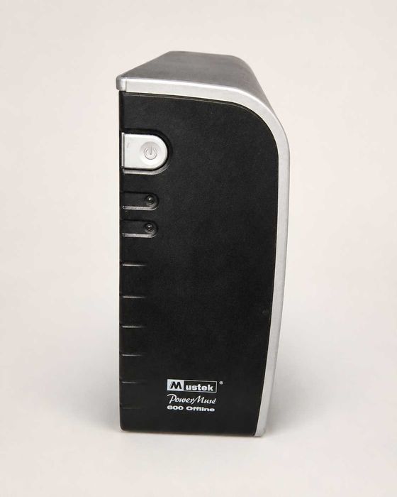 ДБЖ Mustek PowerMust 600 Offline, 600 VA / 360 Вт