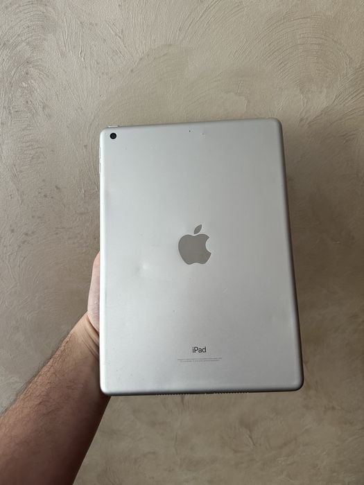 iPad 5 Gen 32Gb Гарний Стан Планшет Apple