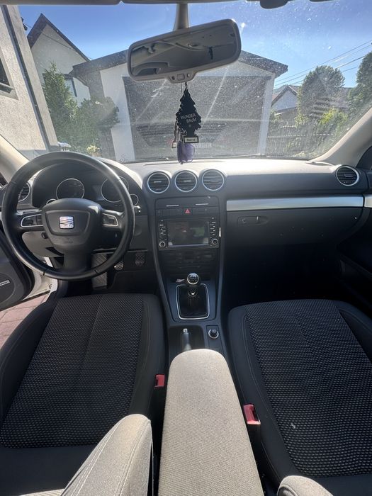 Seat exeo 2012r , benzyna