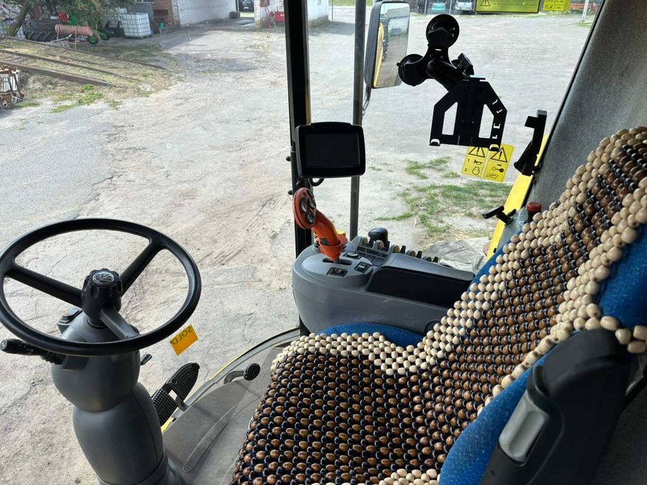 Комбайн New Holland CX6090. Експлуатація з кінця 2015 року.