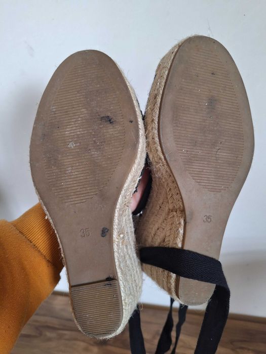 Sapato cunha lefties