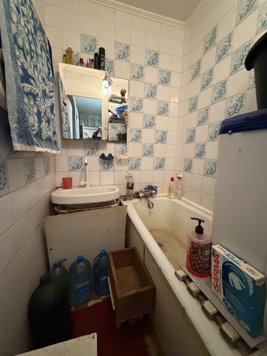 Продаж  3 кімнатної квартири  вул. Світла , р-н Ліски .