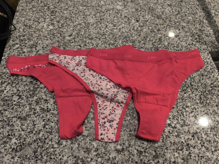 Cueca nova, tamanho S