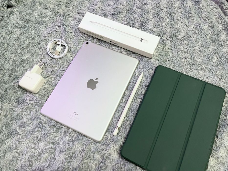 IPad Pro 9.7 (32 gb) wi-fi + подарки, шикарное состояние! А1673