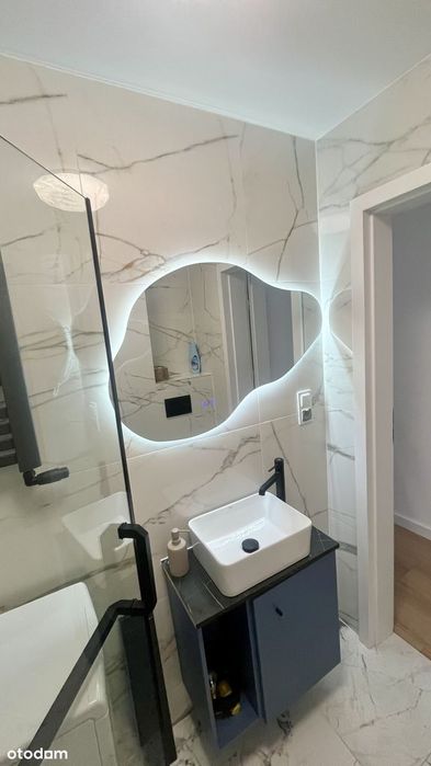 Mieszkanie 3-pokojowe w Gdyni -balkon, parking , winda.