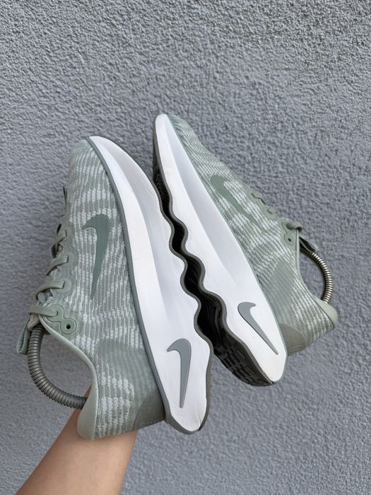 кроссовки Nike оригинал motiva light 40 размер