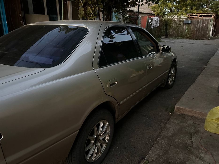 автомобиль Toyota Camry 20 1998