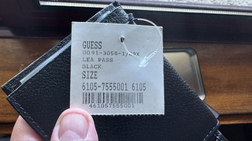 Guess Carteira marca Guess