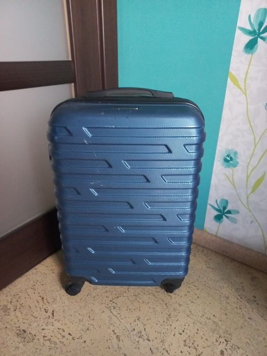 Валіза  б/у в робочому гарному стані