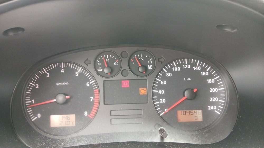 Seat Toledo 1.6 4P 185000KM T.extras Bom Preço