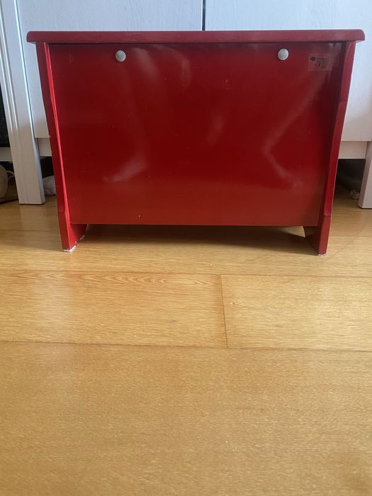 Piano vermelho infantil