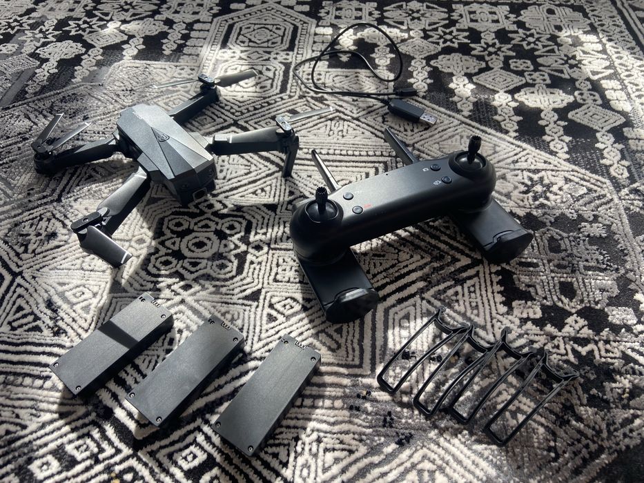 Dron z kamerą - bardzo dobry stan