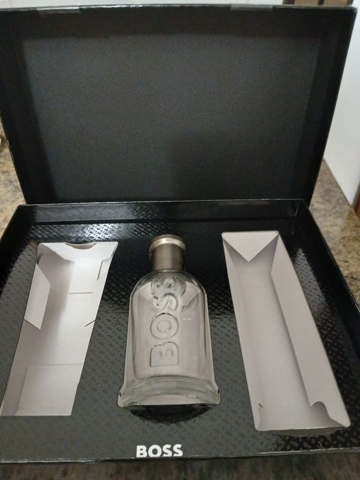 Frasco Perfume Vazio Com Caixa "Hugo Boss"